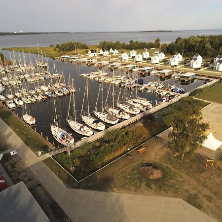 Meerblick Auf Usedom Direkt Im Yachthafen Peenemunde Exterior photo